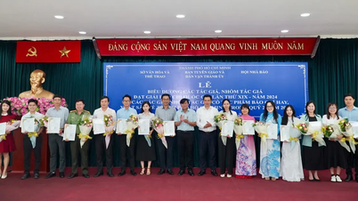 TPHCM khen thưởng 70 tác phẩm hay viết về Thành phố
