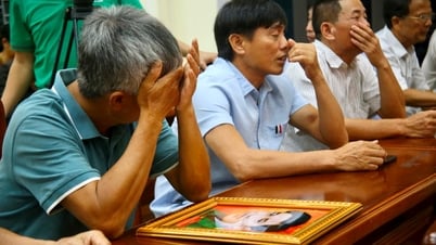 Xã Hải Hưng trao tặng 30 di ảnh phục dựng cho gia đình liệt sĩ