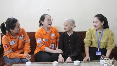 Công ty Núi Pháo: Trao tặng 40 suất quà cho gia đình chính sách