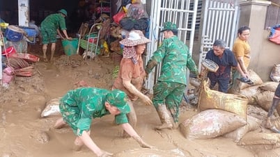 Cán bộ, chiến sĩ công an, quân đội ra quân giúp đỡ Nhân dân hai tỉnh Nghệ An, Thanh Hóa