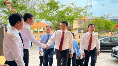 Bí thư Tỉnh ủy Lâm Đồng Y Thanh Hà Niê Kđăm dự Đại hội Đảng bộ Đặc khu Phú Quý lần thứ I