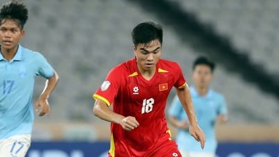HLV Kim Sang Sik tung đội hình bất ngờ trận U23 Việt Nam đấu U23 Philippines