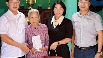 Lãnh đạo thành phố tri ân người có công với cách mạng
