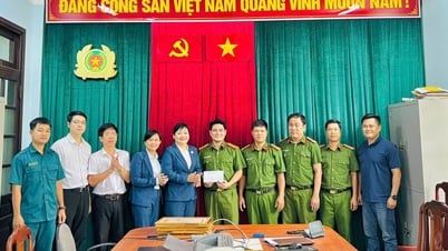 Khen thưởng công an phường An Cựu vì liên tiếp lập chiến công trấn áp tội phạm ma túy