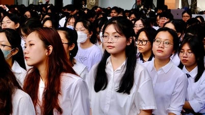 Sinh viên ĐH Quốc gia TP.HCM được vay 50 triệu đồng/năm không cần chứng minh thu nhập