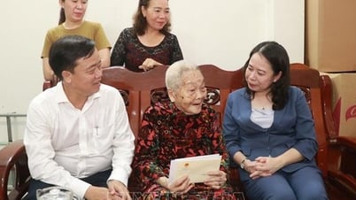 Tri ân gia đình chính sách, người có công với cách mạng ở tỉnh Cà Mau, Ninh Bình, Điện Biên