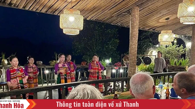 Về với cộng đồng để “gặp gỡ” văn hóa bản địa