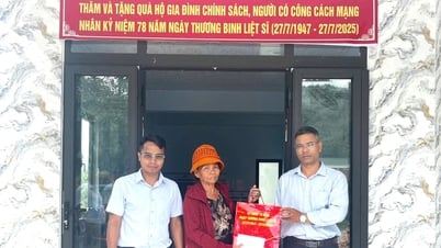 Xã Sông Vàng tri ân các gia đình chính sách