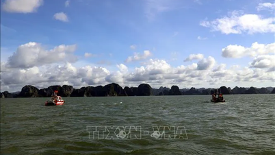 Vụ lật tàu trên vịnh Hạ Long: Tìm thấy thi thể nữ cách tàu đắm khoảng 2 hải lý