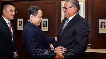 Chủ tịch Quốc hội Trần Thanh Mẫn hội kiến Thủ tướng Morocco Aziz Akhannouch