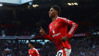 Rashford gia nhập Barcelona: M.U thất bại toàn tập