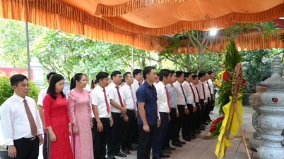Ban Quản lý Vườn Quốc gia Phong Nha - Kẻ Bàng tri ân các anh hùng liệt sĩ