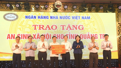 Ngân hàng Nhà nước trao tặng tỉnh Quảng Trị 7 tỉ đồng thực hiện công tác an sinh xã hội