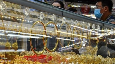 Giá vàng hôm nay, 26-7: Đà giảm chưa dừng, USD tăng giá mạnh