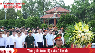 Chủ tịch UBND tỉnh Đỗ Minh Tuấn viếng nghĩa trang liệt sĩ và thăm các gia đình chính sách