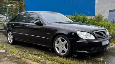 "Checking out" Mercedes-Benz S55 AMG running for 21 years for sale for nearly 1 billion VND