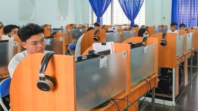 Hai trường đại học cung cấp công cụ quy đổi nhanh điểm V-SAT sang điểm thi tốt nghiệp THPT