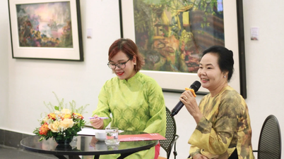 Những nẻo đường nghệ thuật: Lặng lẽ một dòng tranh vải