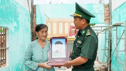 Cán bộ, chiến sĩ biên phòng phục hồi di ảnh, kỷ vật liệt sĩ