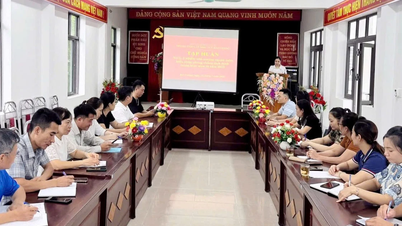 Tập huấn hướng dẫn công tác vệ sinh môi trường và phòng chống dịch bệnh sau bão lũ