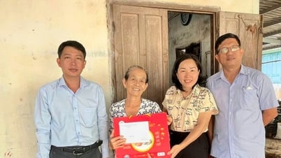 Phường Tiến Thành thăm 23 gia đình chính sách, người có công