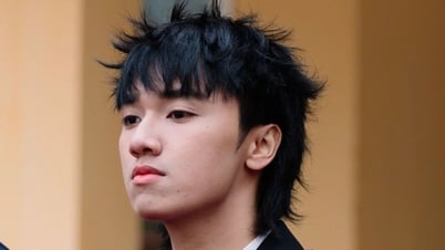 Nam thủ khoa học tiếng Anh qua phim hoạt hình, hâm mộ ca sĩ G-Dragon