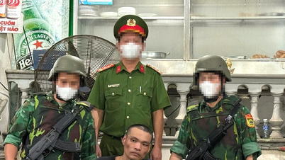 Bắt giữ đối tượng mang theo 2 súng quân dụng trái phép