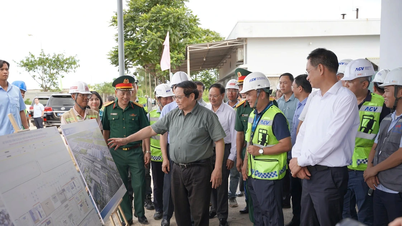 Thủ tướng Chính phủ Phạm Minh Chính kiểm tra tiến độ dự án và thăm người có công