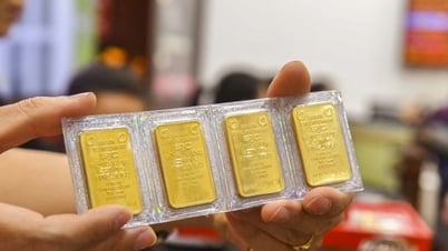 Giá vàng hôm nay (chiều 27-7): Neo ở ngưỡng cao