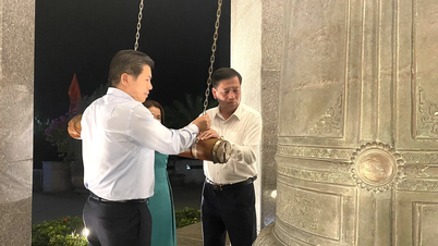 Đồng loạt tổ chức lễ viếng và thắp nến tri ân các anh hùng liệt sĩ