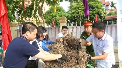 Xã Yên Lãng xử lý hàng chục tấn rác thải trong ngày tổng vệ sinh môi trường