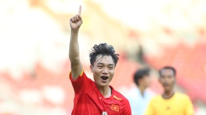 Người hùng của U.23 Việt Nam: Chưa đá V-League phút nào vẫn là 'quân bài tẩy', anh là ai?