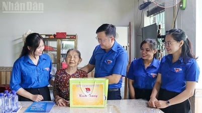 Giữ lửa truyền thống - tri ân bằng những việc làm thiết thực