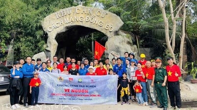 Gần 50 đoàn viên, thanh niên, học sinh trải nghiệm tìm hiểu Khu căn cứ cách mạng Đồng Bò