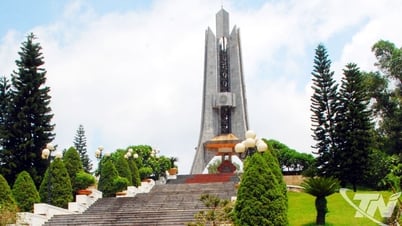 Tháng Bảy - Những bước chân không trở lại