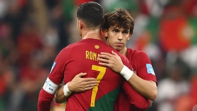 'Ronaldo đệ nhị' sắp nhận mức lương còn cao hơn Messi