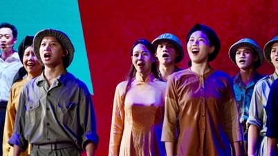 Kể chuyện cách mạng qua "lăng kính" mới