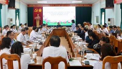 Lãnh đạo tỉnh thăm, làm việc tại Bệnh viện Đa khoa Gia Lai