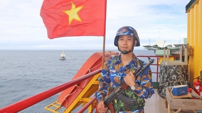Tưởng niệm giữa trùng khơi…