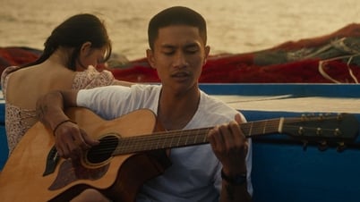 Bất ngờ 'Đàn cá gỗ'