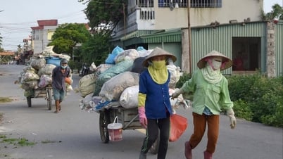 Ngoại thành loay hoay với rác thải sinh hoạt