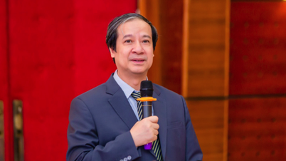 Bộ trưởng Giáo dục và Đào tạo phản hồi ý kiến cả nước dùng 1 bộ sách giáo khoa