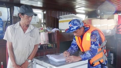 Cảnh sát biển 4 bắt khoảng 300.000 lít dầu lậu trong hai ngày liền