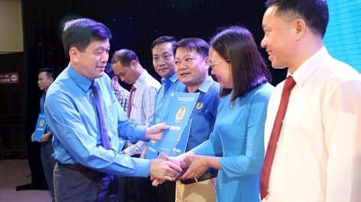 Công bố quyết định thành lập 23 Công đoàn xã, phường tại Nghệ An