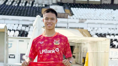 응우옌 충이 닌빈 FC에 합류한다: 베트남 축구의 전환점이 될 거래?
