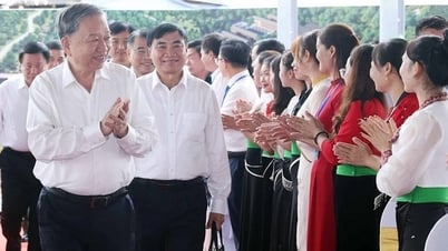 100 trường nội trú liên cấp ở biên giới - 13 tháng hành động