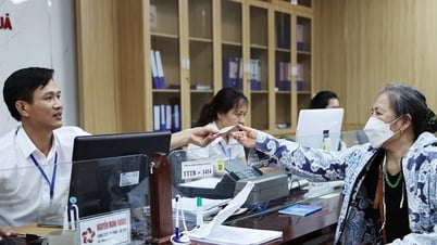 Thời gian đóng BHXH để cán bộ không chuyên trách hưởng chính sách tinh giản biên chế