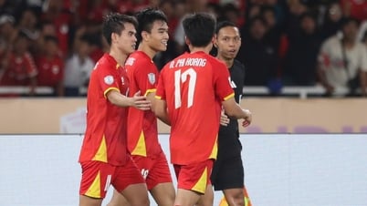 U23 Việt Nam - U23 Indonesia (hết hiệp 1) 1-0: Công Phương mở tỉ số