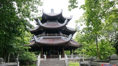 Chuông đồng lớn nhất Việt Nam được đặt ở ngôi chùa nào?
