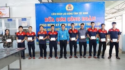 Liên đoàn Lao động tỉnh tổ chức “Bữa cơm công đoàn” tại Khu công nghiệp Trảng Bàng